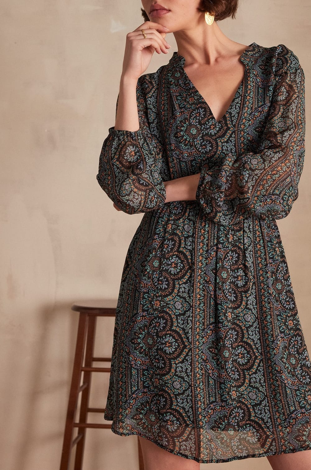 Robe LINDY;${refinementColor}