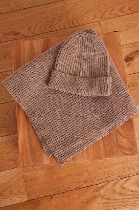 Bonnet HAYDEN c&ocirc;tel&eacute;;${refinementColor}