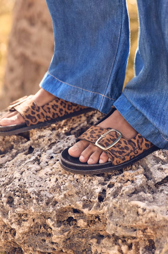 Mules  MATEO;${refinementColor}