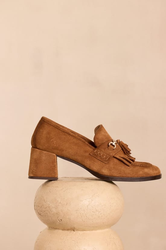 Leather loafers ARMAND;${refinementColor}