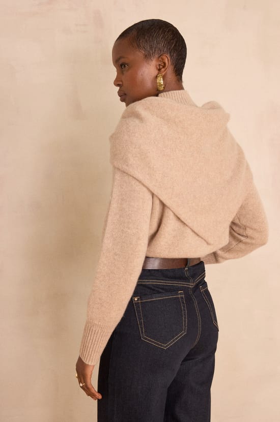 Triangle scarf in 100% 2-ply cashmere THOMAS;${refinementColor}