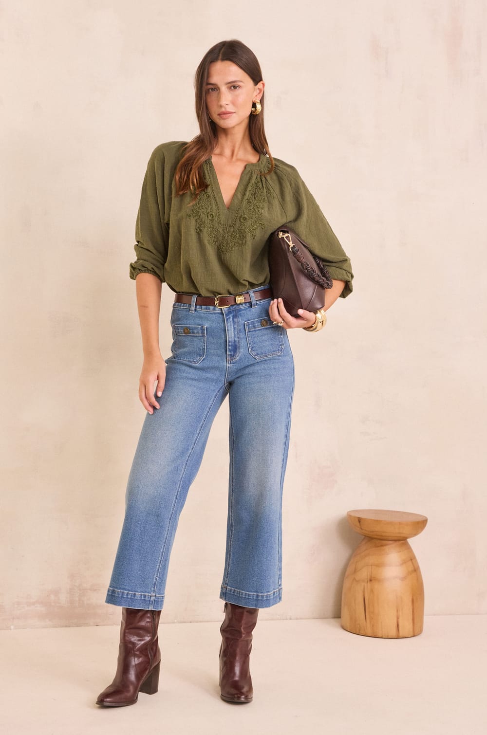 Blouse with floral embroidery in 100% cotton DELICATE;${refinementColor}