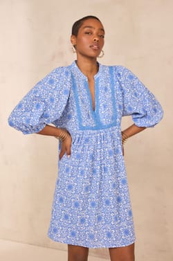 Robe imprim&eacute;e &agrave; dentelles en coton m&eacute;lang&eacute; RACHEL;${refinementColor}