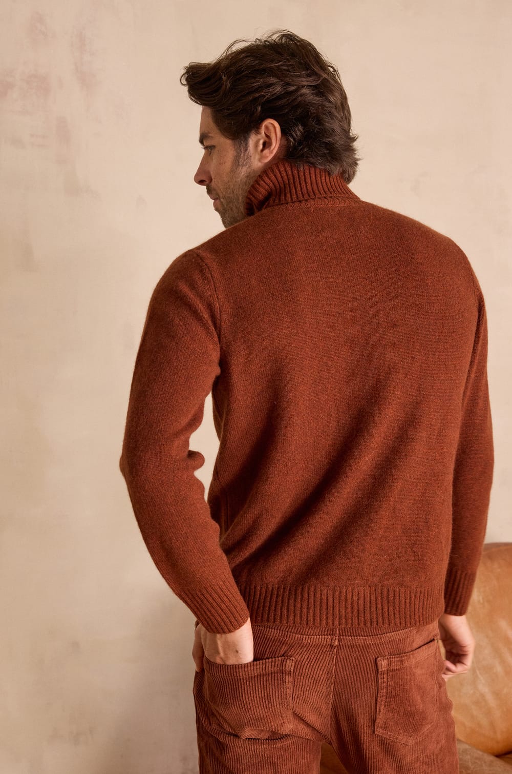 Unisex SWAN(N) turtleneck jumper in 100% cashmere - 4 ply;${refinementColor}