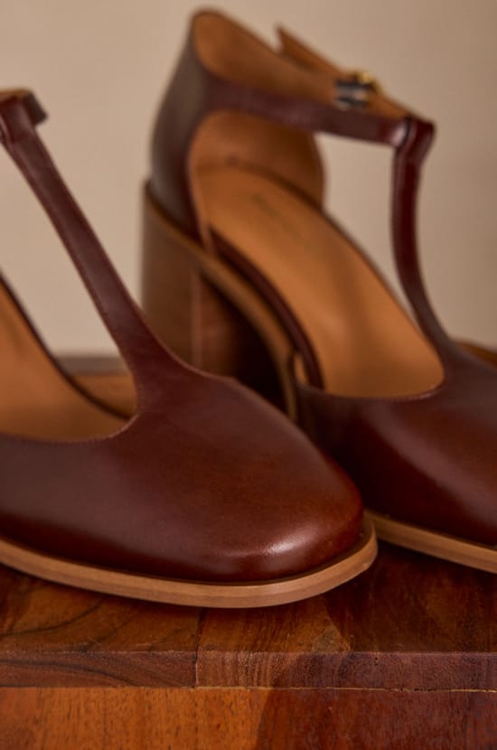 100% leather heeled sandals SOLENE;${refinementColor}