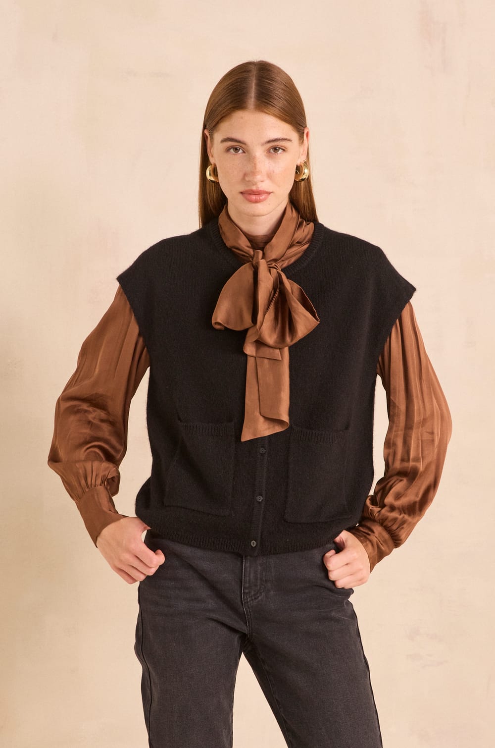 Sleeveless sweater made of yak and wool ADAM;${refinementColor}