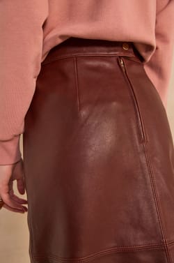 VIOLET leather midi skirt;${refinementColor}