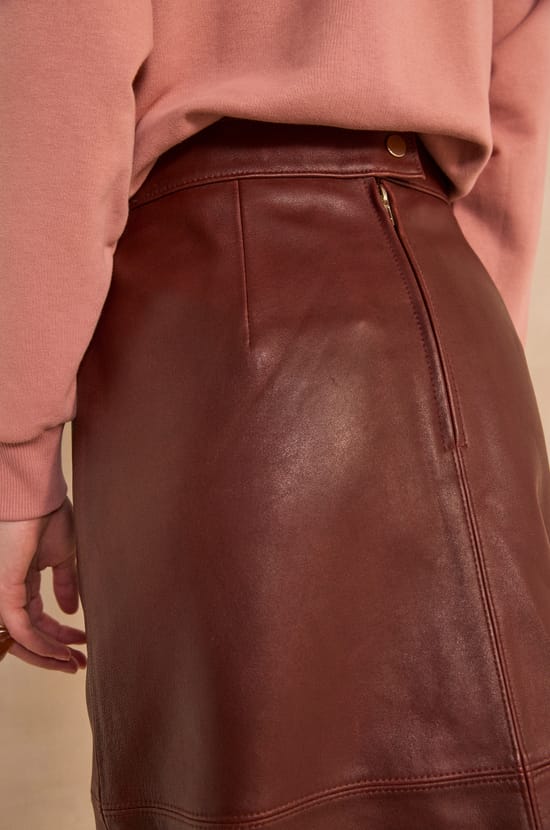 VIOLET leather midi skirt;${refinementColor}
