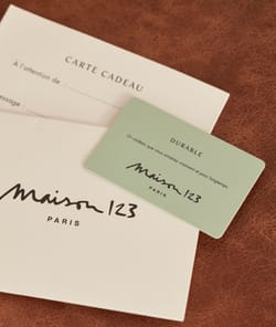 Carte Cadeau Dématérialisée 250 €;${refinementColor}
