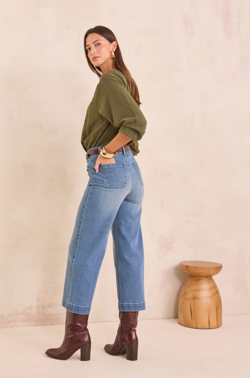 MAE cropped jeans;${refinementColor}