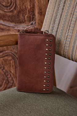 Portefeuille GASPARD TELEPHONE;${refinementColor}