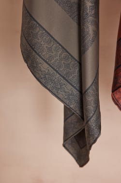 TESSA 100% silk scarf;${refinementColor}