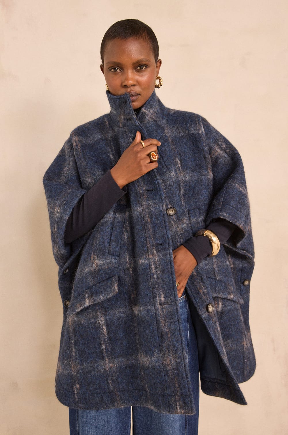 Marine cape in mixed alpaca CASSY;${refinementColor}