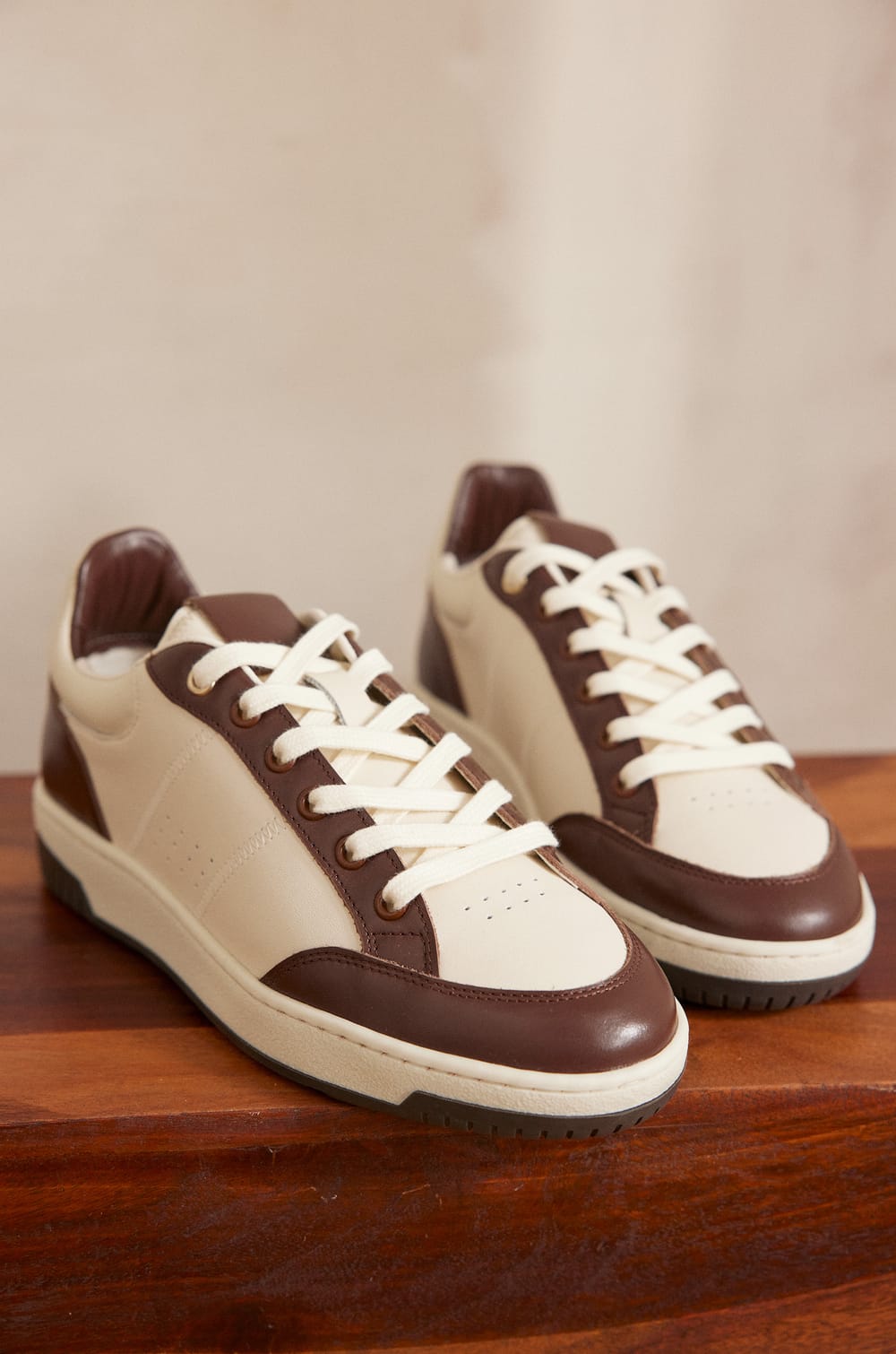 VELORA leather trainers;${refinementColor}