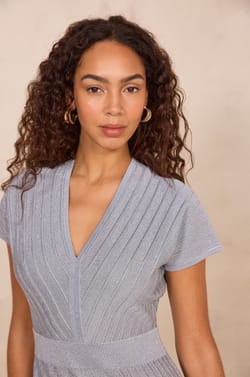 Robe en maille droite &agrave; paillettes BARI;${refinementColor}