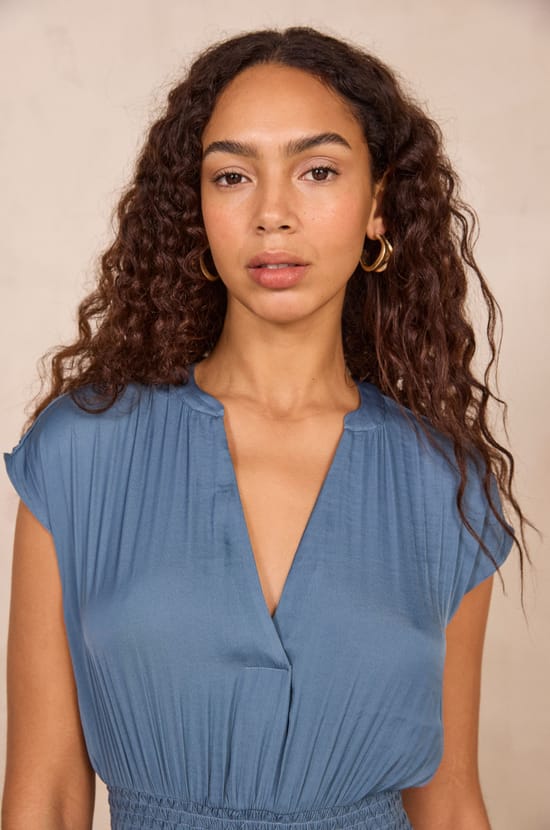 Becky sleeveless straight dress;${refinementColor}