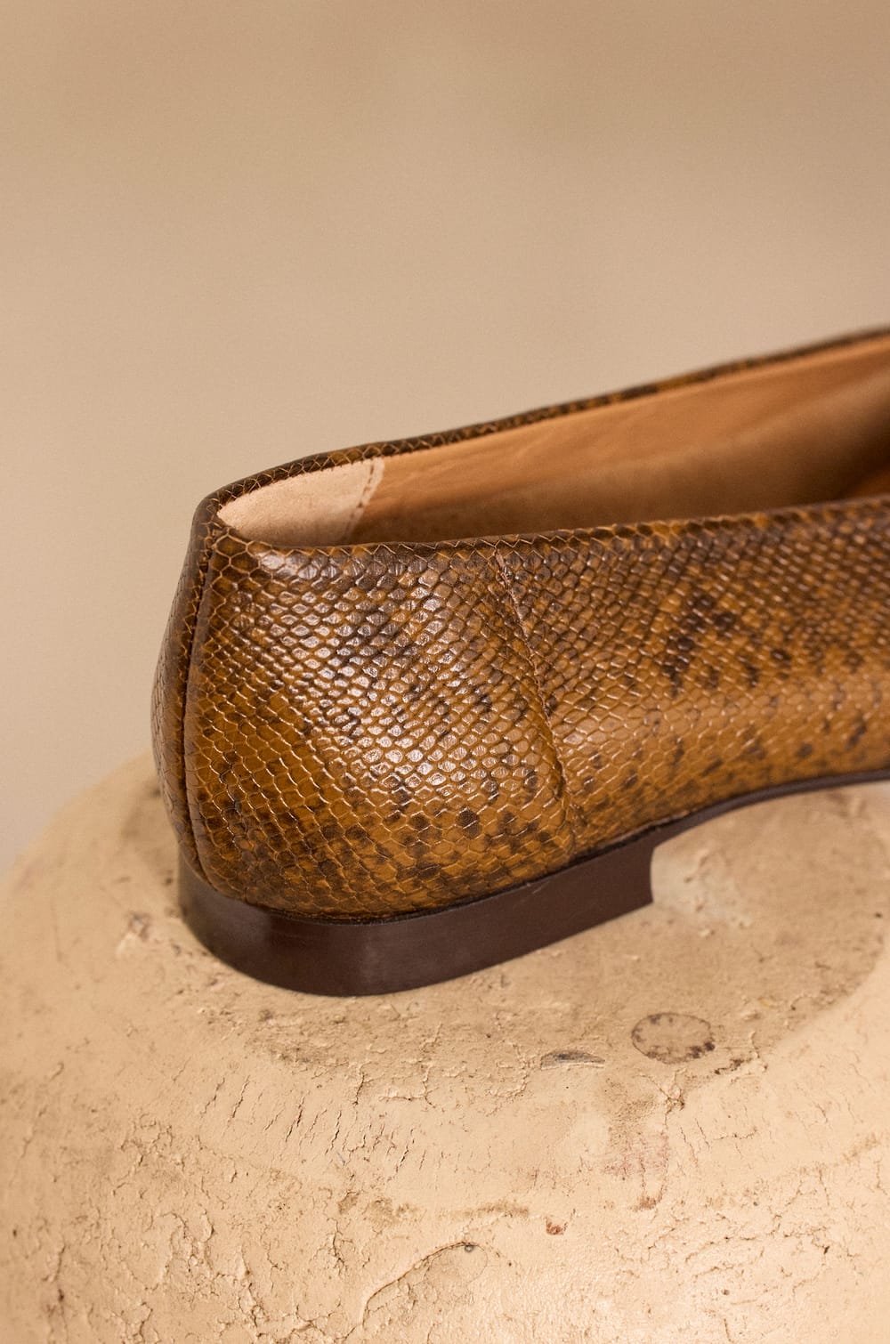 Ballerines plates en cuir MONA;${refinementColor}