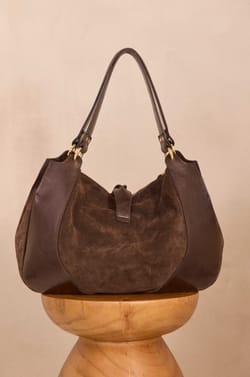 VICTOR leather tote bag;${refinementColor}