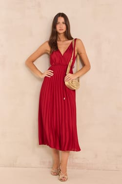Sleeveless pleated dress FEATHER;${refinementColor}