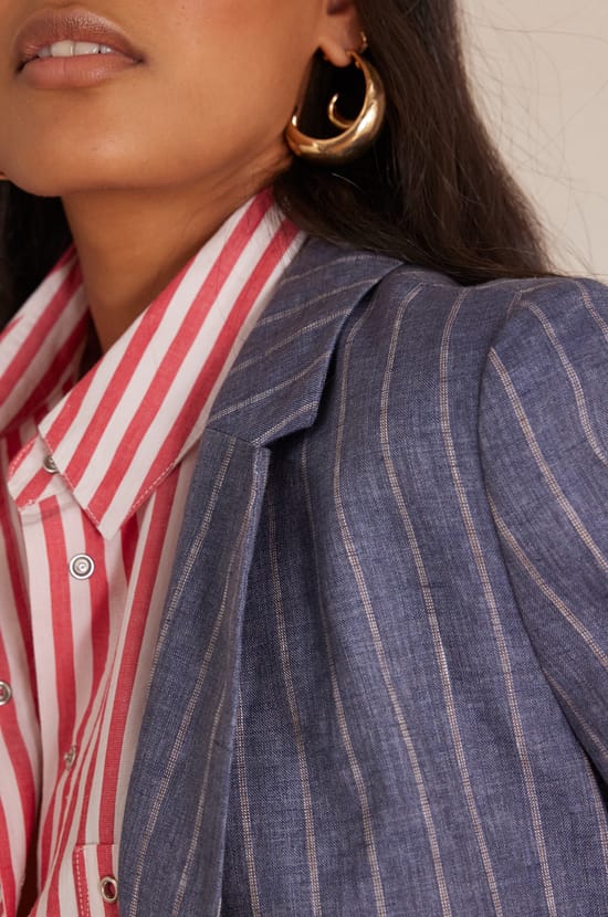 Chaqueta NELIA de lino;${refinementColor}