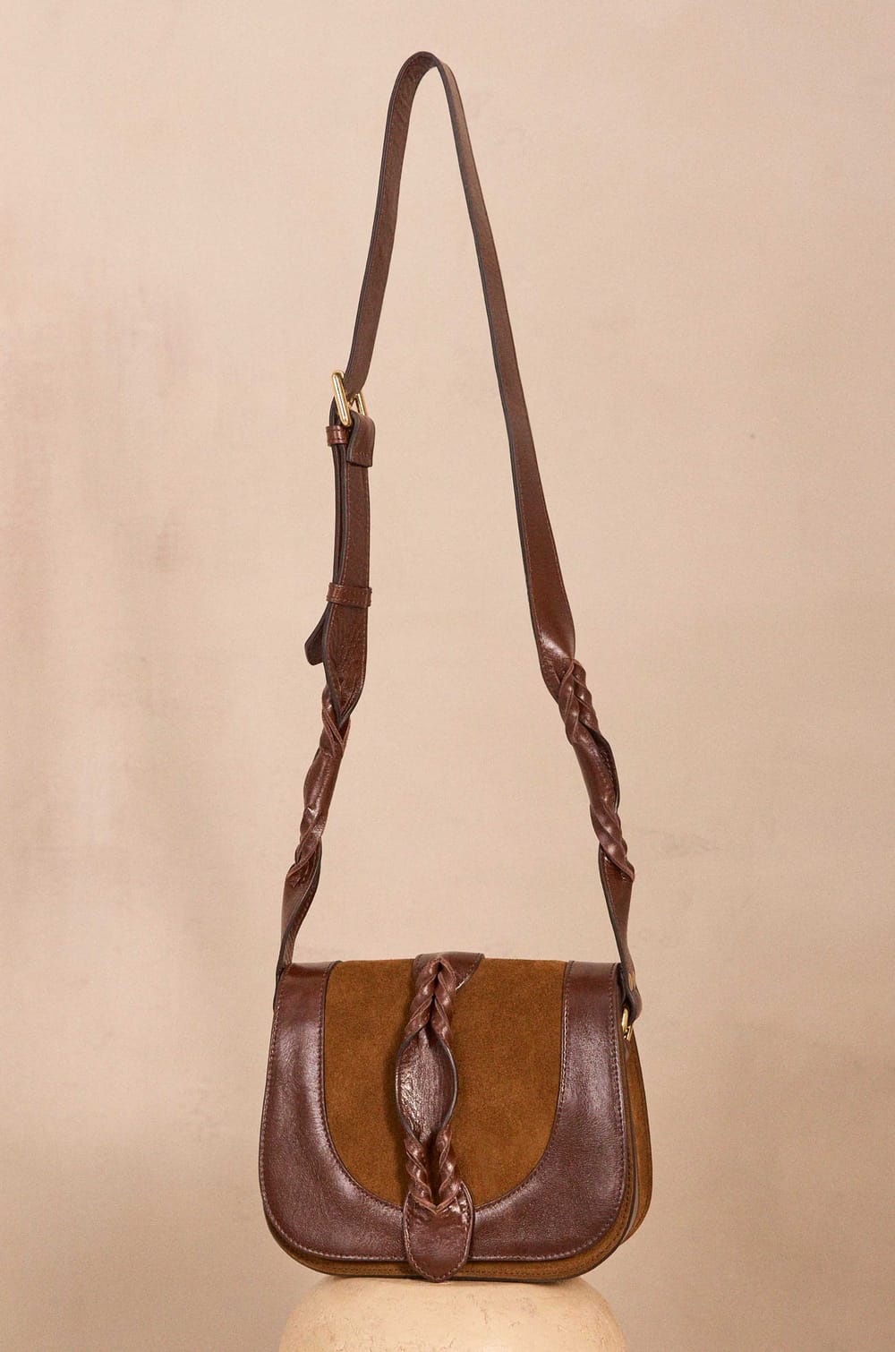 VICTOR MINI leather bag;${refinementColor}