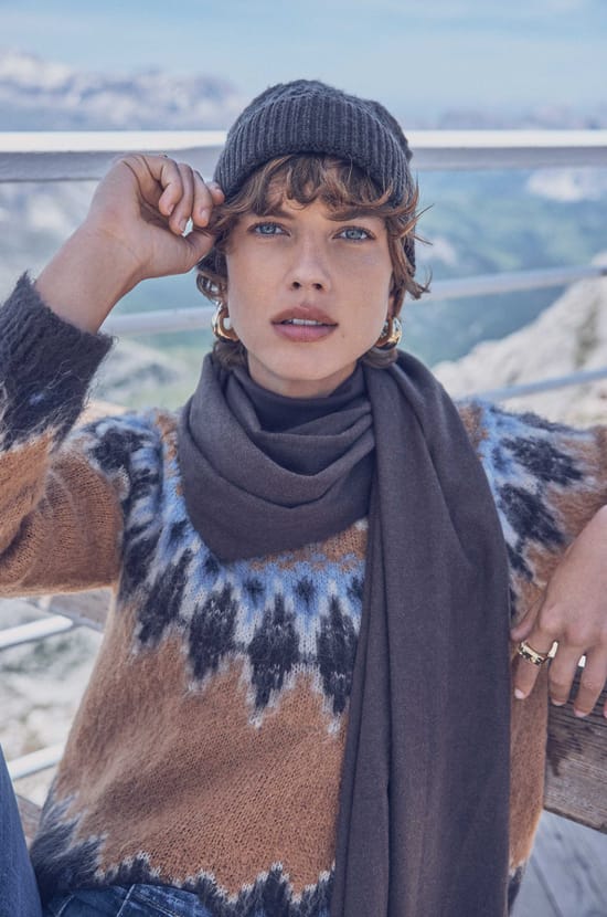 TOM Scarf;${refinementColor}