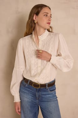 SOPHIA blouse in 100% cotton;${refinementColor}