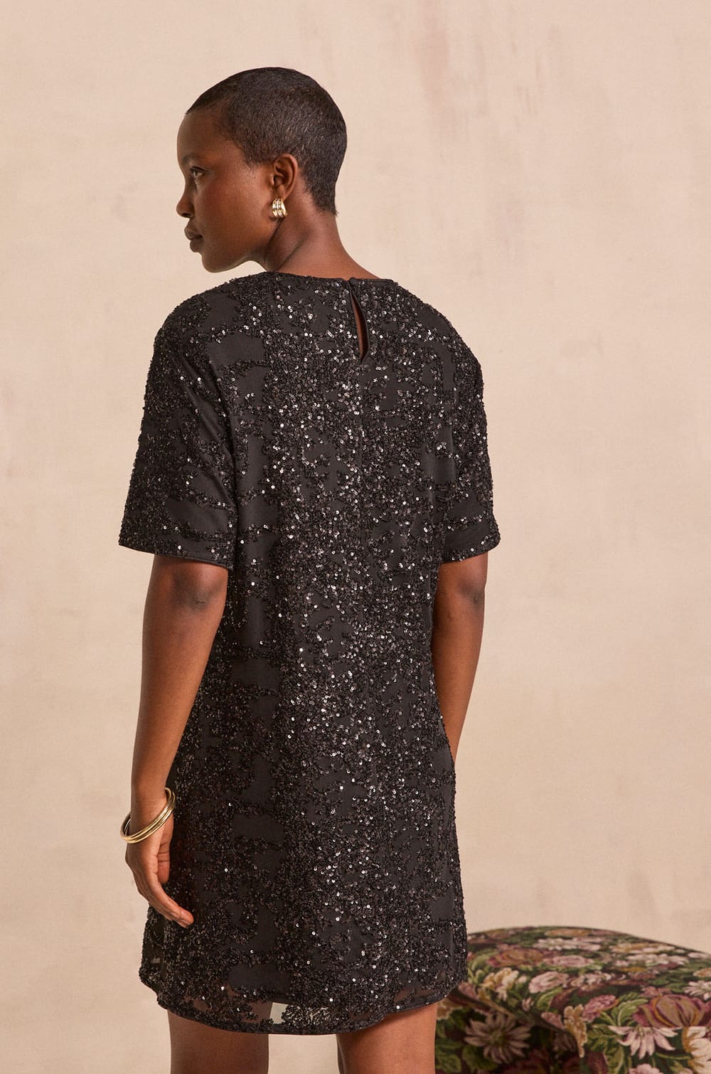 Robe brod&eacute;e de sequins PARADIS;${refinementColor}