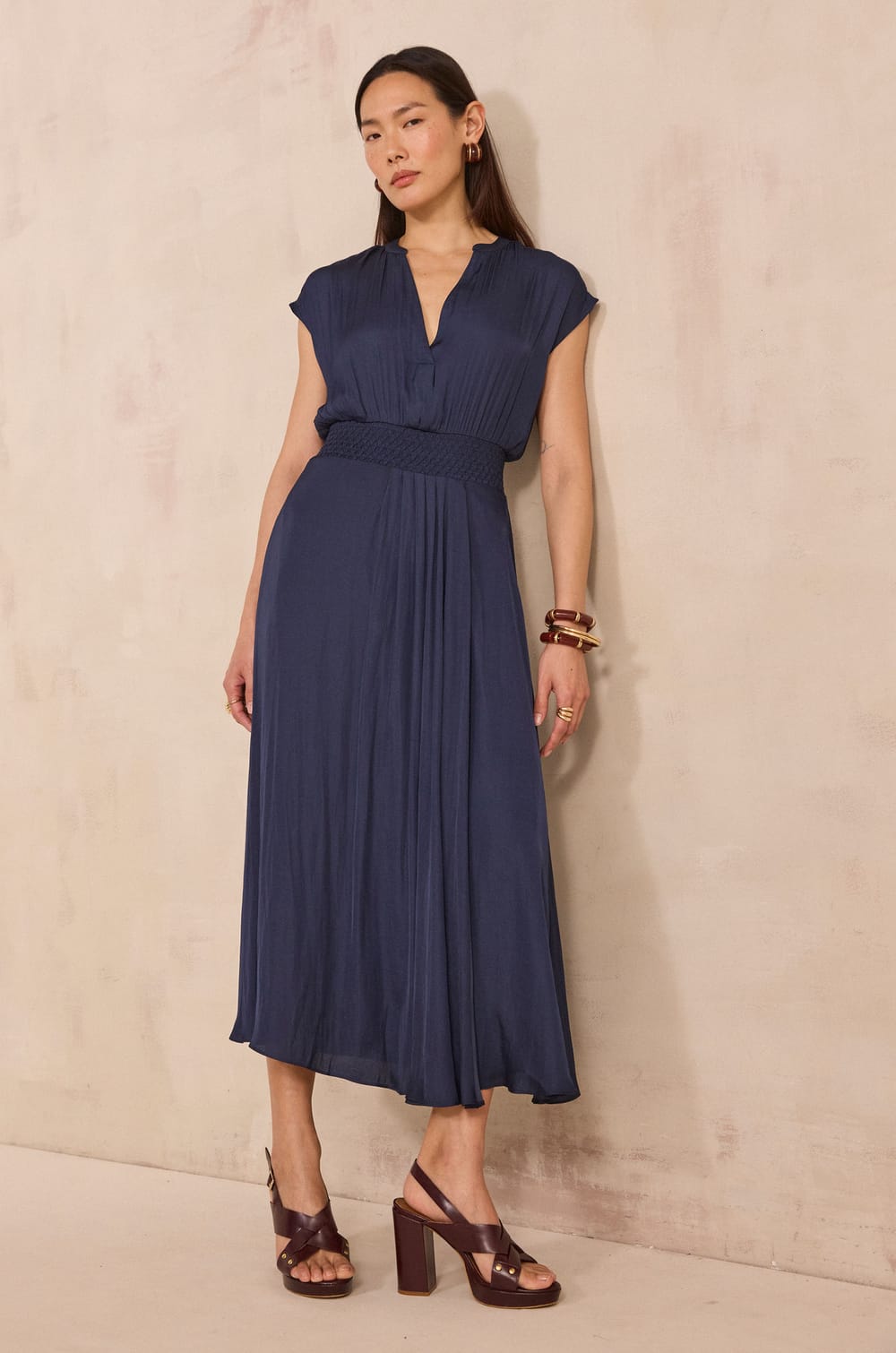 Robe droite BECKY;${refinementColor}