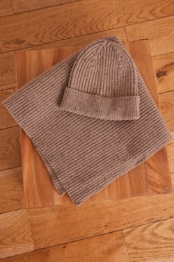TIM ribbed wool scarf;${refinementColor}