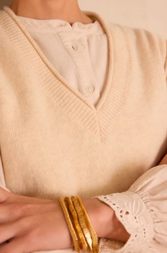 BASILE sleeveless jumper in 100% wool;${refinementColor}
