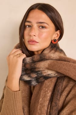 Woven scarf ROSA;${refinementColor}