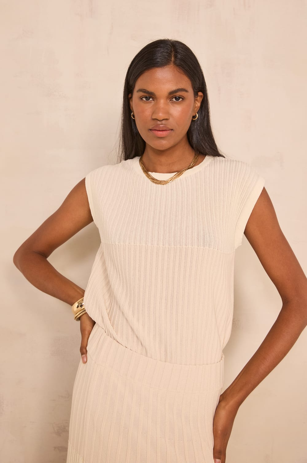 Pull sans manches ALBANE;${refinementColor}
