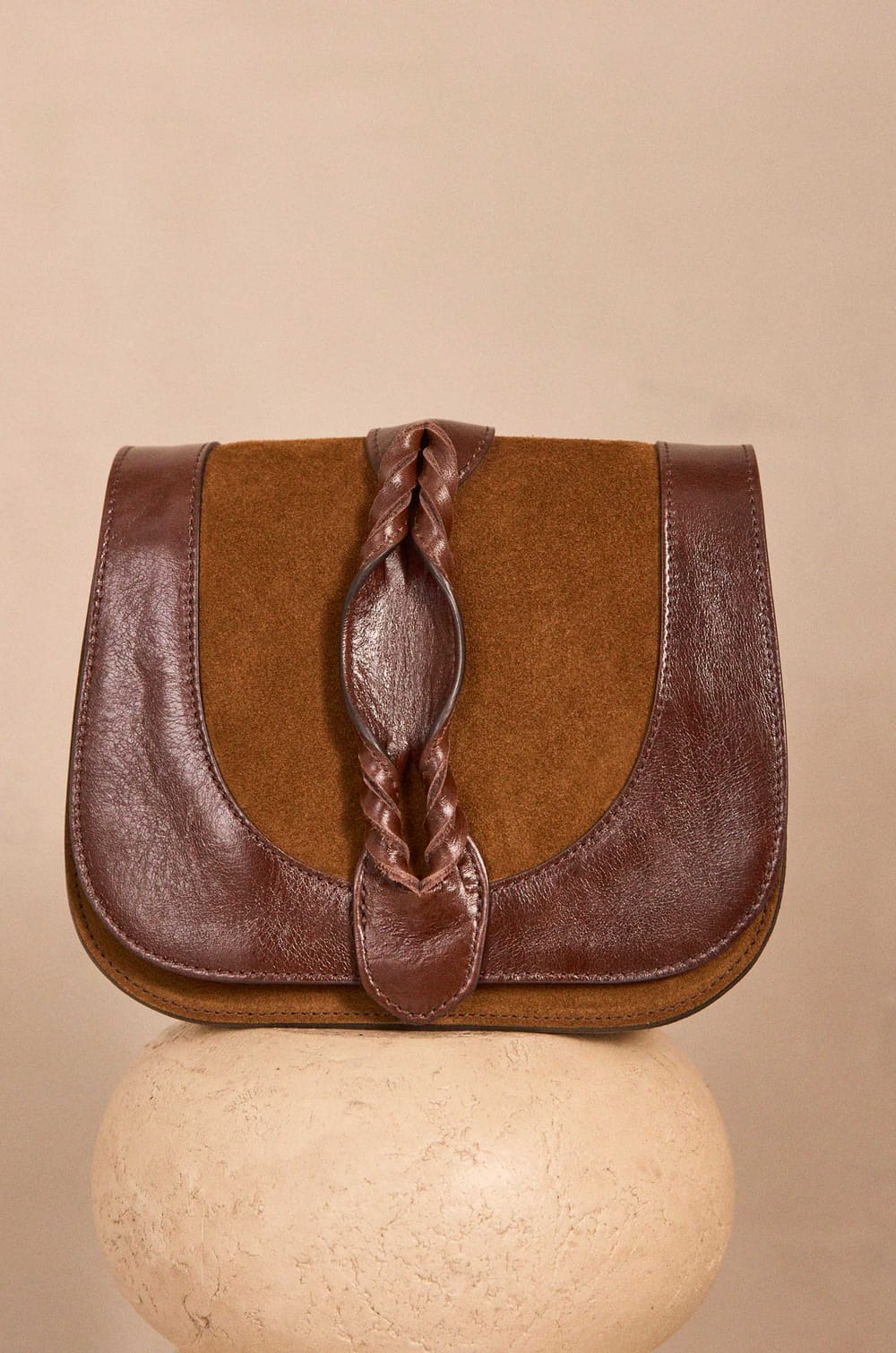 VICTOR MINI leather bag;${refinementColor}