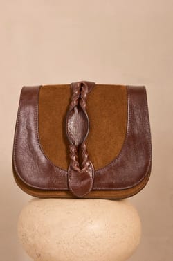VICTOR MINI leather bag;${refinementColor}