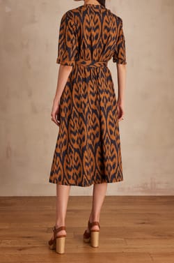 Robe longue LINDA imprim&eacute;e;${refinementColor}