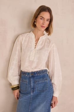 DARCIE floral embroidery blouse in 100% cotton;${refinementColor}
