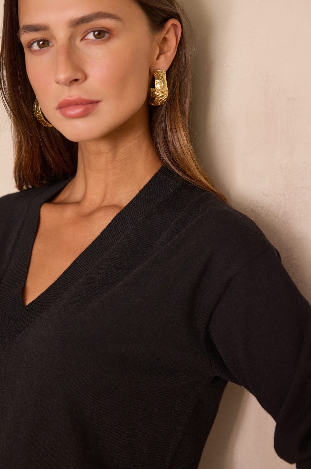 BOB V-neck jumper in wool;${refinementColor}