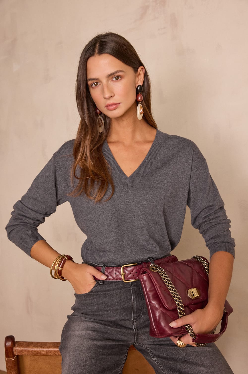 Pull col V BOB en laine;${refinementColor}