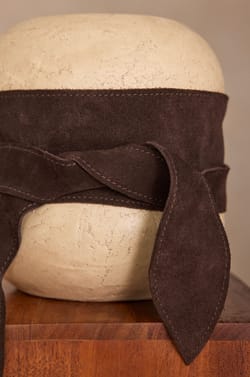 ELIAS 100% leather belt;${refinementColor}