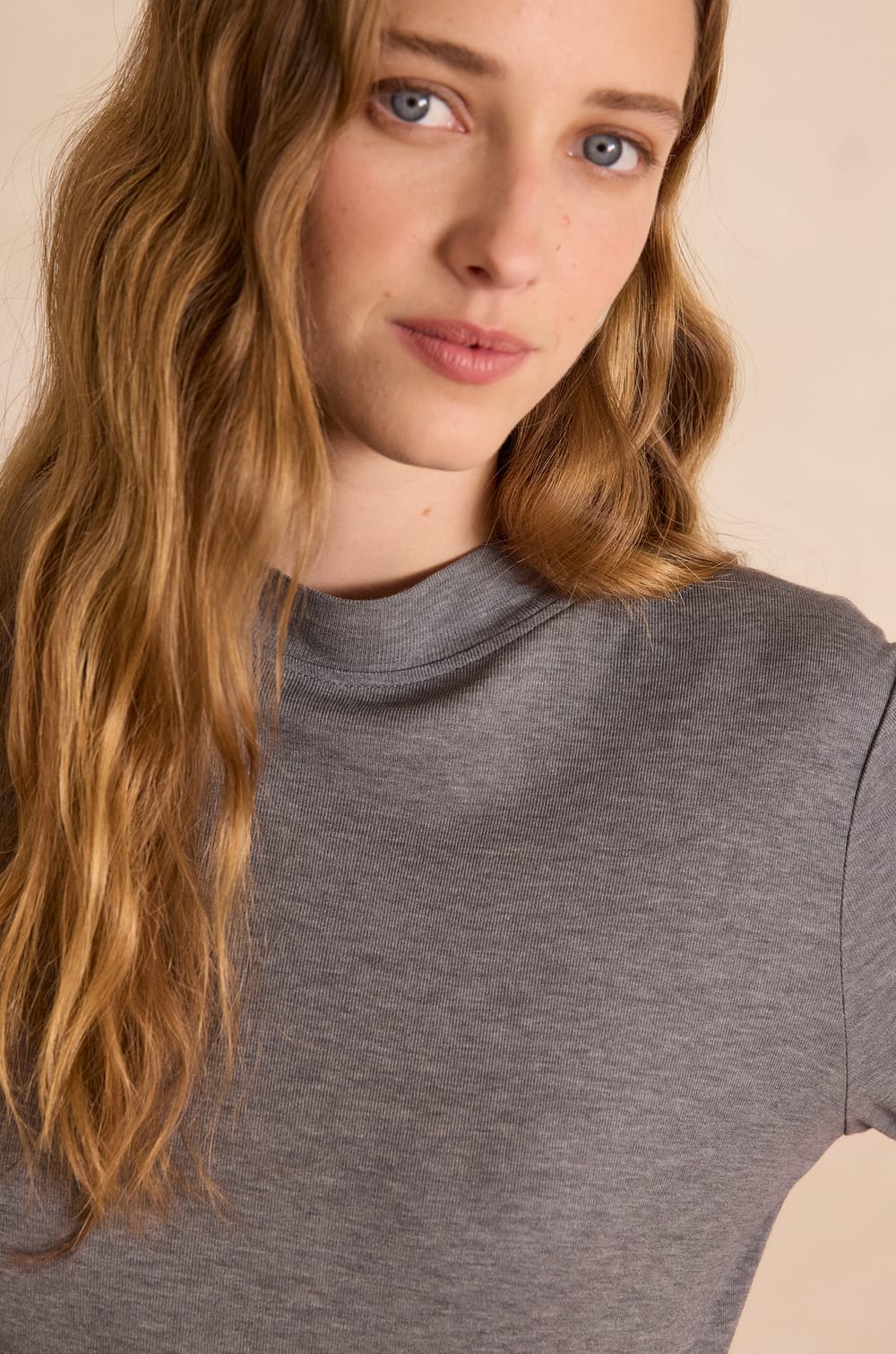 FLYNN high neck T-shirt;${refinementColor}