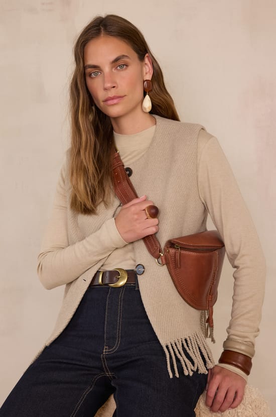 LUCIEN leather bum bag;${refinementColor}