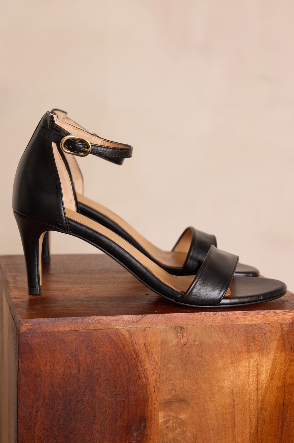 100% leather VERA high-heeled sandals;${refinementColor}