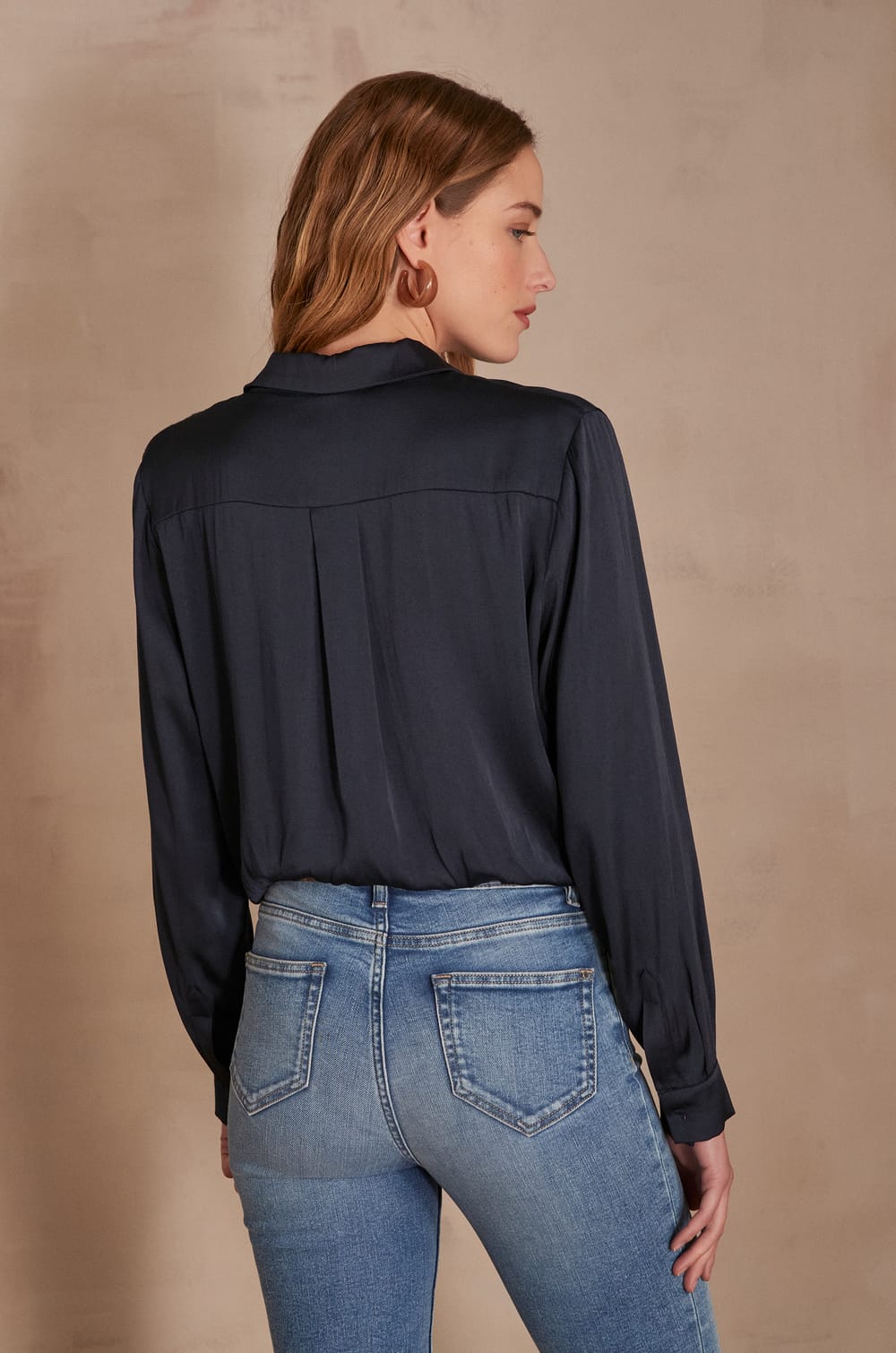 CARLA shirt;${refinementColor}