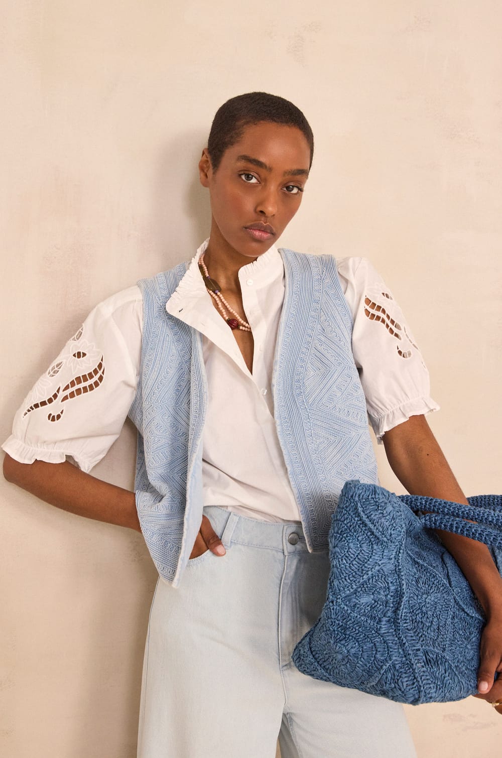 Gilet brod&eacute; sans manches en coton VILMA;${refinementColor}