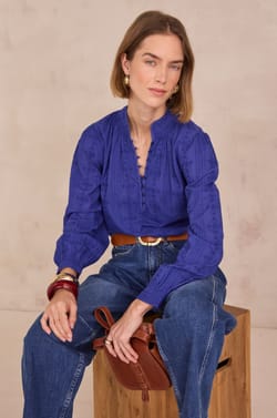 Blouse &agrave; broderies florales en 100% coton DELICE;${refinementColor}