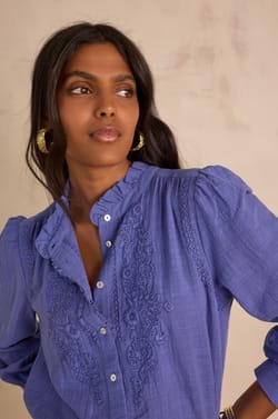 BROOKE blouse in 100% cotton;${refinementColor}