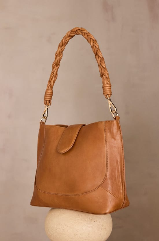 100% leather MARCEL bag;${refinementColor}