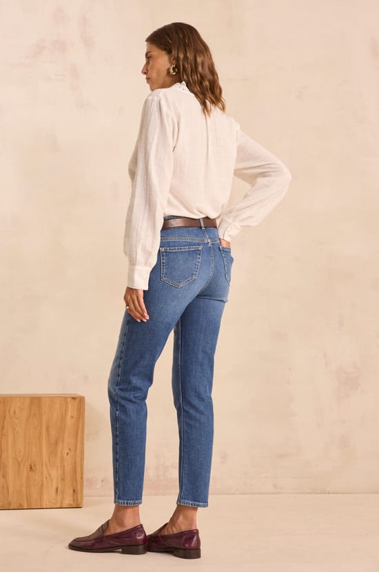 Light washed slim fit cotton pants LOU;${refinementColor}