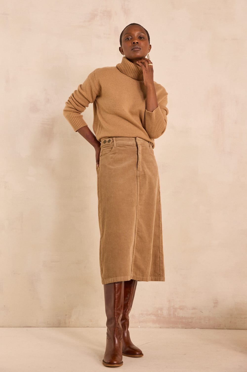 Straight corduroy skirt VAYA;${refinementColor}